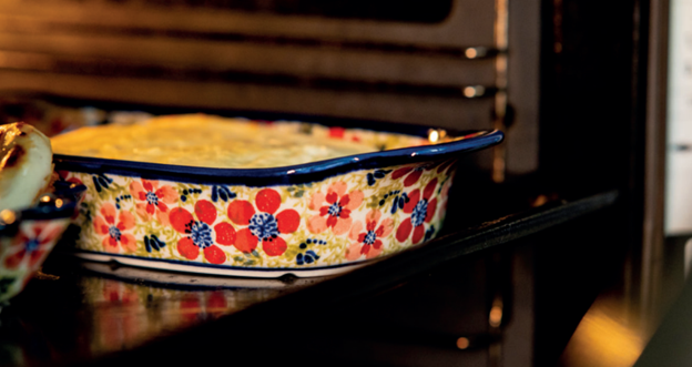 What Is A Roasting Pan (And Do You Really Need One?)