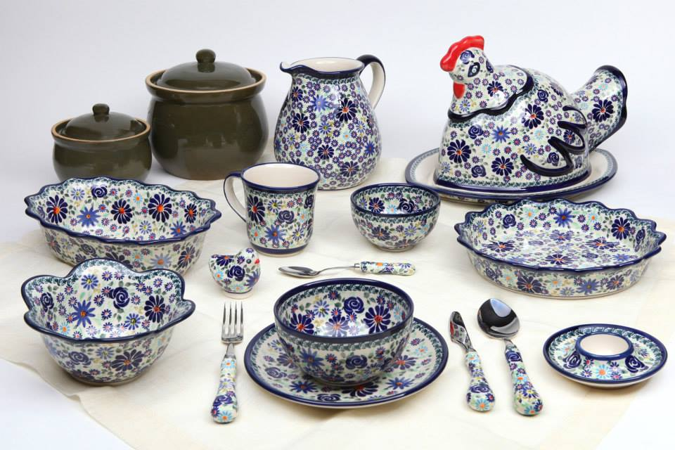 How to Identify Authentic Bolesławiec Pottery